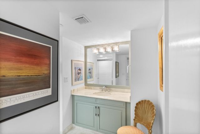 100 Lakeshore Drive 1453, North Palm Beach, FL 33408