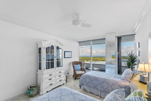 100 Lakeshore Drive 1453, North Palm Beach, FL 33408