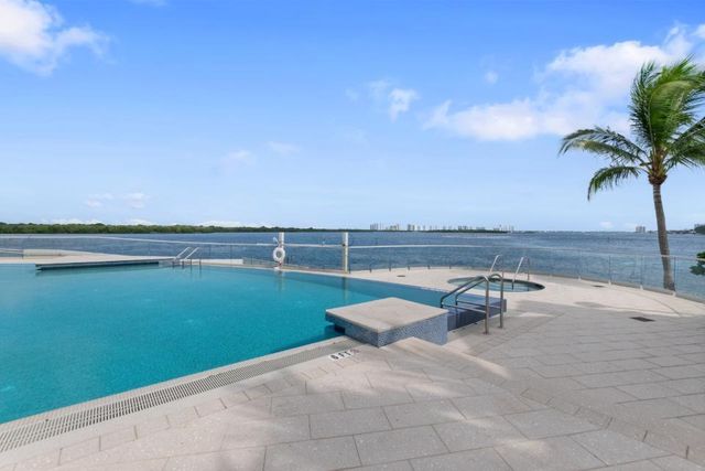 100 Lakeshore Drive 1453, North Palm Beach, FL 33408