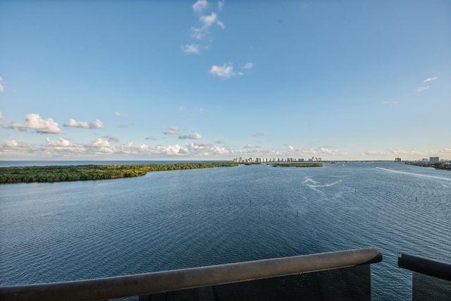 100 Lakeshore Drive 1453, North Palm Beach, FL 33408