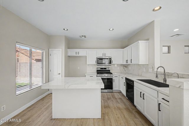 2651 E LE GRAND Loop, Chandler, AZ 85286
