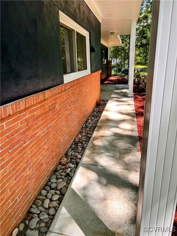 11532 Elmwood Ln, Chester, VA 23831