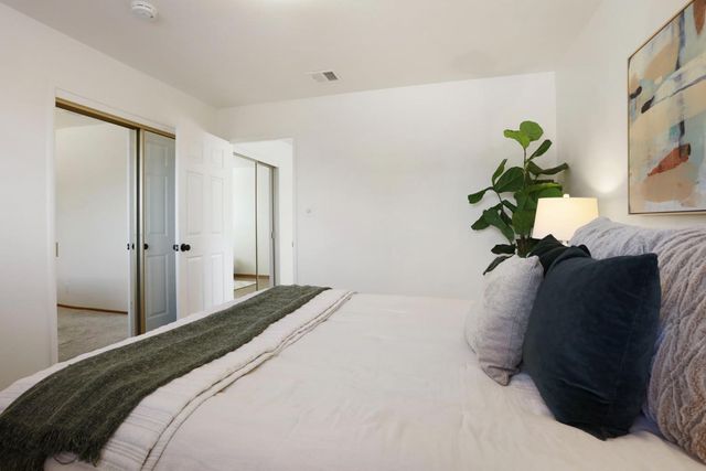 1129 E. Alameda St, Manteca, CA 95336