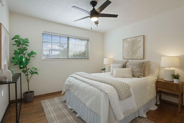 1129 E. Alameda St, Manteca, CA 95336