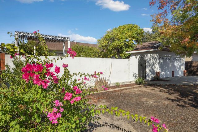 1129 E. Alameda St, Manteca, CA 95336