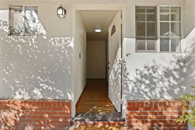 1129 E. Alameda St, Manteca, CA 95336