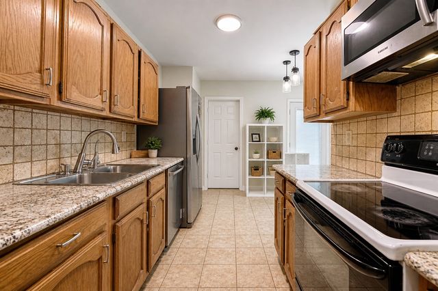 438 Woodhurst Drive, Coppell, TX 75019