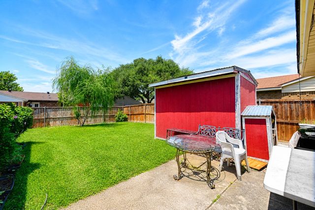 438 Woodhurst Drive, Coppell, TX 75019