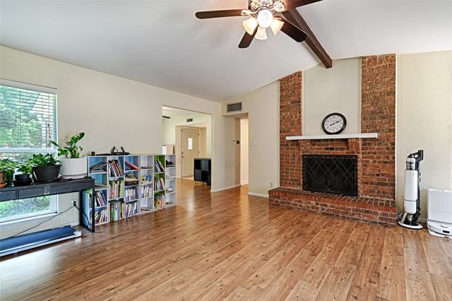 438 Woodhurst Drive, Coppell, TX 75019