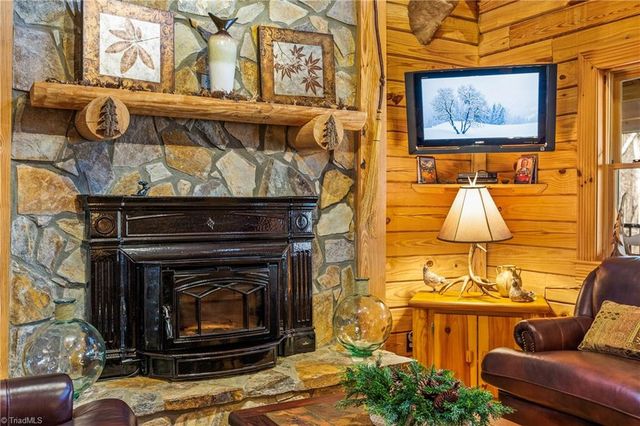 450 Pat Irwin Road, Pilot Mountain, NC 27041