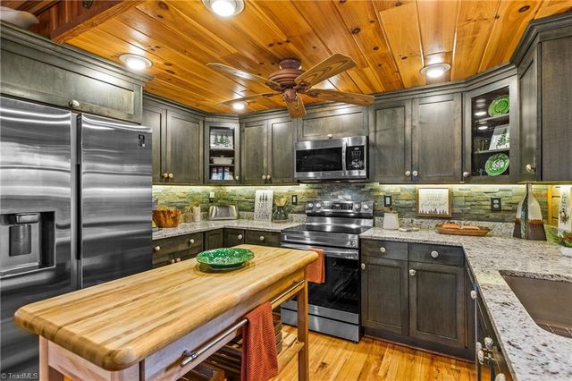 450 Pat Irwin Road, Pilot Mountain, NC 27041