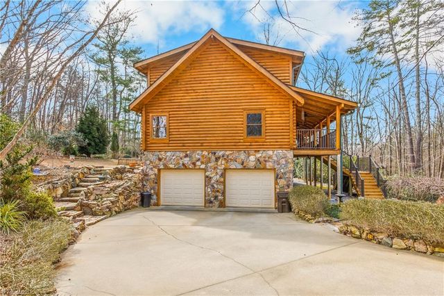 450 Pat Irwin Road, Pilot Mountain, NC 27041