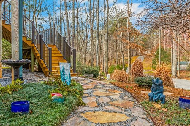 450 Pat Irwin Road, Pilot Mountain, NC 27041