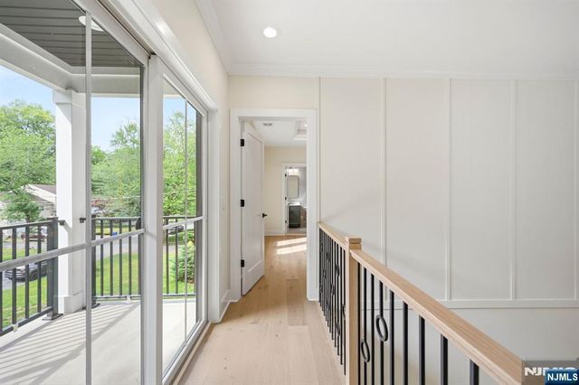 20 Hampton Terrace, Livingston, NJ 07039