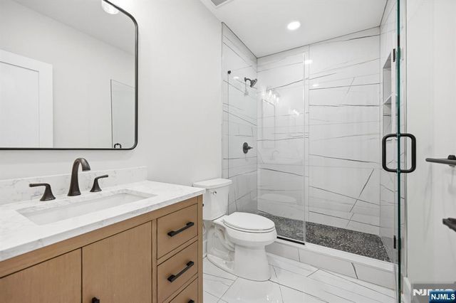 20 Hampton Terrace, Livingston, NJ 07039