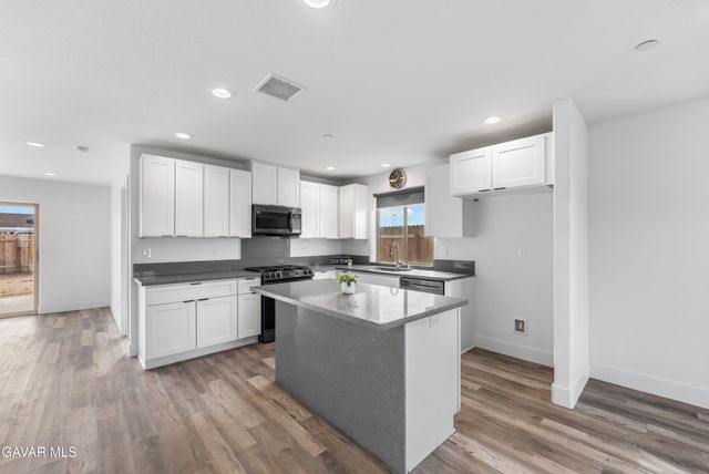 7270 Poppy Boulevard, California City, CA 93505