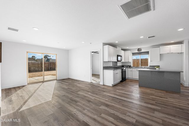 7270 Poppy Boulevard, California City, CA 93505