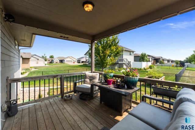 3604 S Home Plate Ave Avenue, Sioux Falls, SD 57110