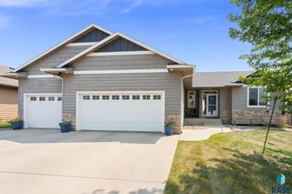 3604 S Home Plate Ave Avenue, Sioux Falls, SD 57110