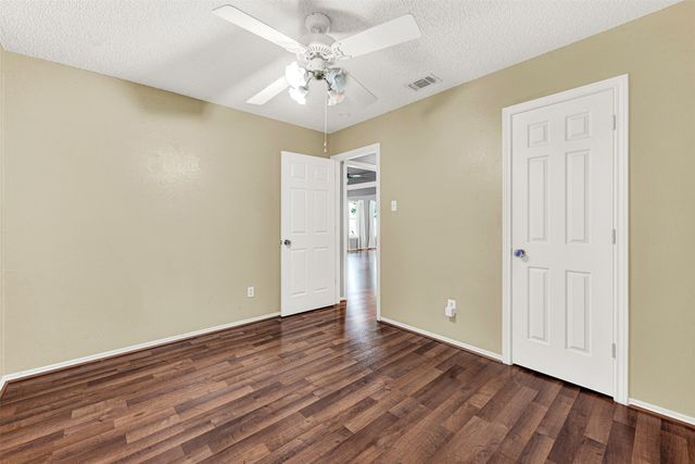 4509 Club Estate Place, Mesquite, TX 75150