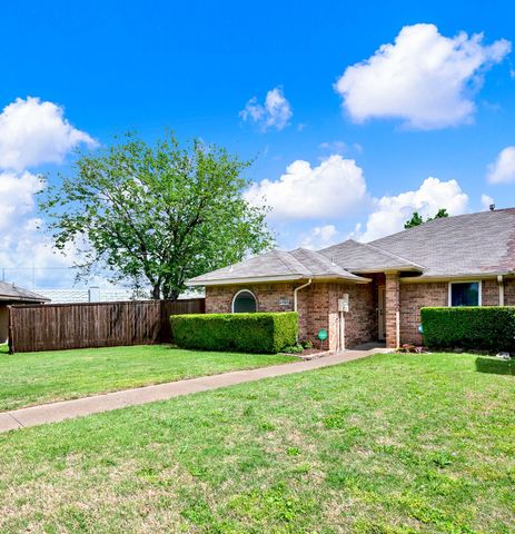 4509 Club Estate Place, Mesquite, TX 75150