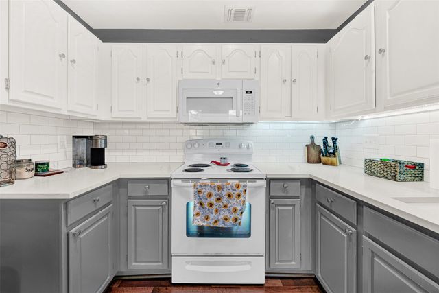 4509 Club Estate Place, Mesquite, TX 75150