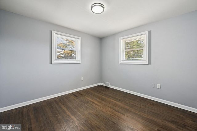 500 CHARLES ST W, Palmyra, NJ 08065