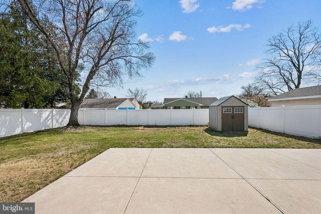 500 CHARLES ST W, Palmyra, NJ 08065