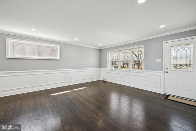 500 CHARLES ST W, Palmyra, NJ 08065
