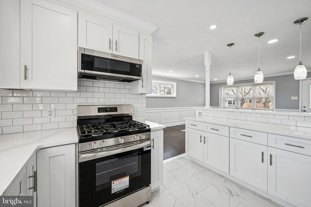 500 CHARLES ST W, Palmyra, NJ 08065