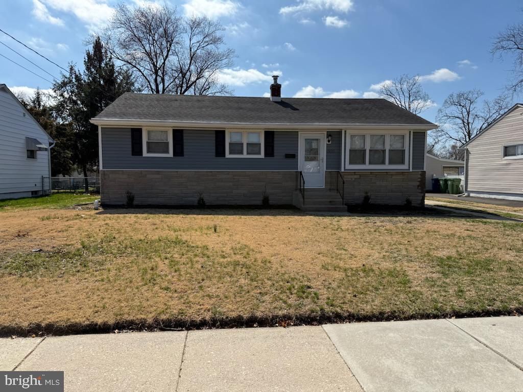 500 CHARLES ST W, Palmyra, NJ 08065