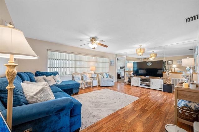 14095 CHAMBERLAIN AVENUE, Largo, FL 33774