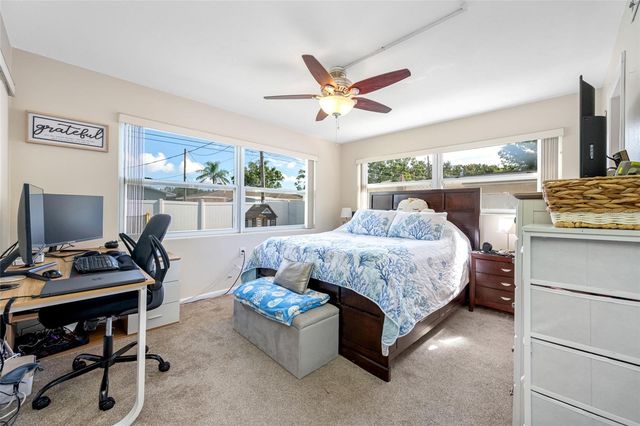 14095 CHAMBERLAIN AVENUE, Largo, FL 33774