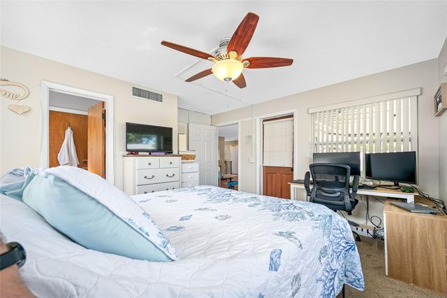 14095 CHAMBERLAIN AVENUE, Largo, FL 33774