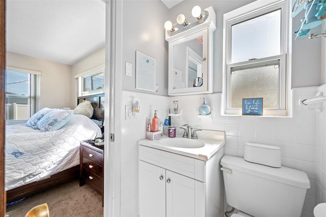 14095 CHAMBERLAIN AVENUE, Largo, FL 33774