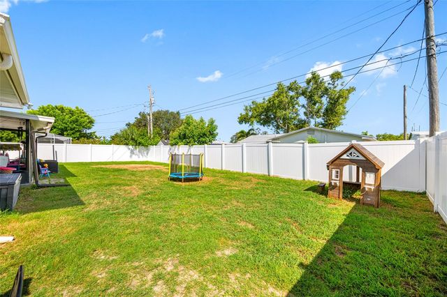 14095 CHAMBERLAIN AVENUE, Largo, FL 33774