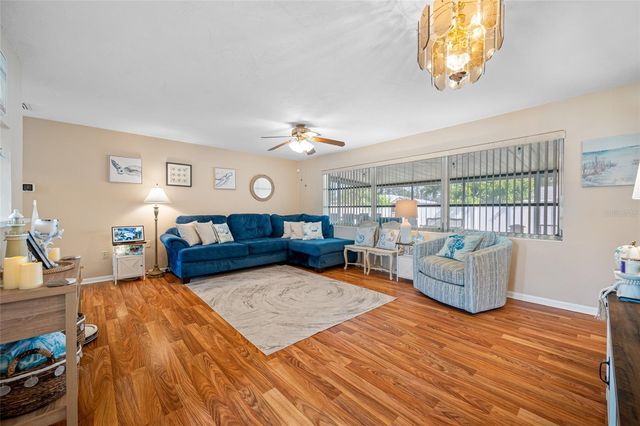 14095 CHAMBERLAIN AVENUE, Largo, FL 33774