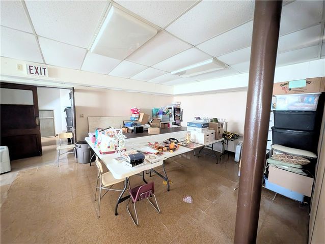 898 Forest Ave, Ross Twp, PA 15202