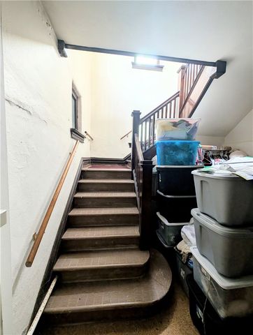 898 Forest Ave, Ross Twp, PA 15202