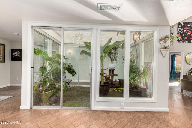 5541 N 5TH Lane, Phoenix, AZ 85013