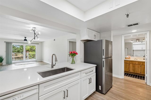 160 COLUMBIA DRIVE 206, Tampa, FL 33606
