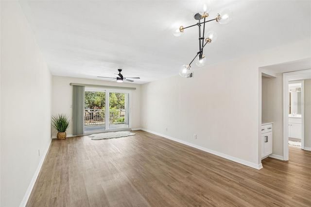 160 COLUMBIA DRIVE 206, Tampa, FL 33606