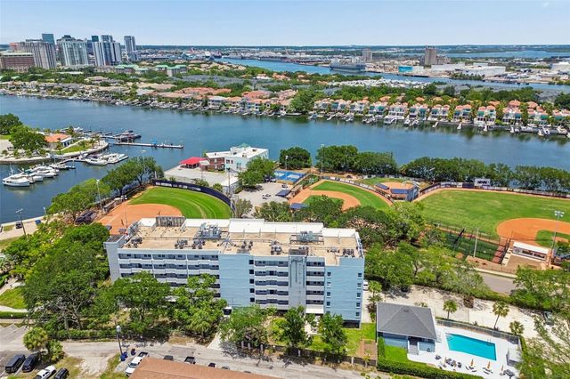 160 COLUMBIA DRIVE 206, Tampa, FL 33606