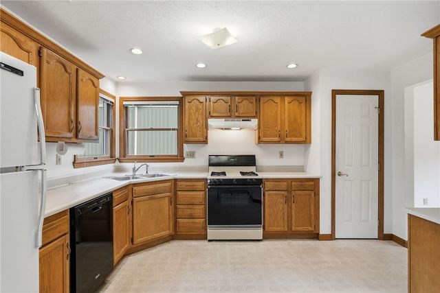 114 Sika Drive, Plum Boro, PA 15239