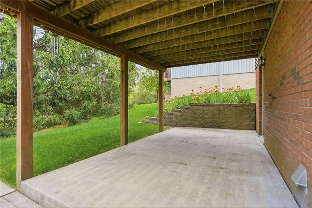 114 Sika Drive, Plum Boro, PA 15239