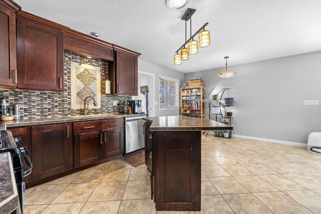 201 10th Ave. SE, Minot, ND 58701