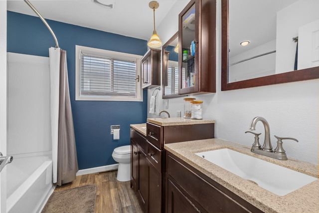 201 10th Ave. SE, Minot, ND 58701