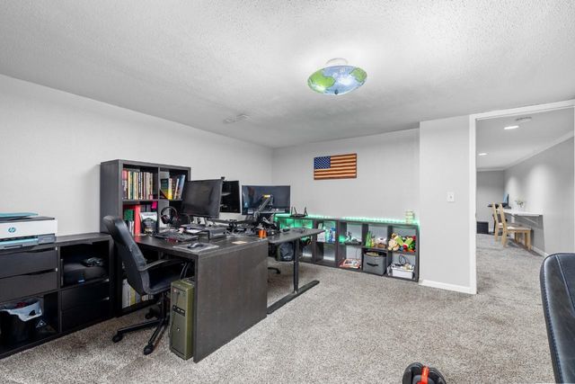 201 10th Ave. SE, Minot, ND 58701