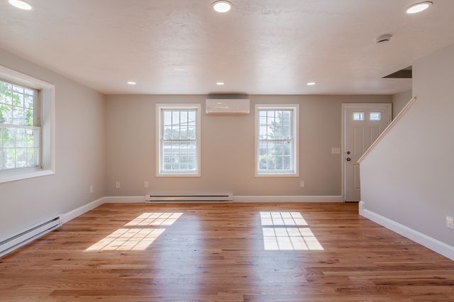 32B Boylston Street, Worcester, MA 01605