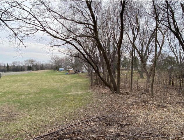 2170 Pilot Knob Road, Mendota Heights, MN 55120